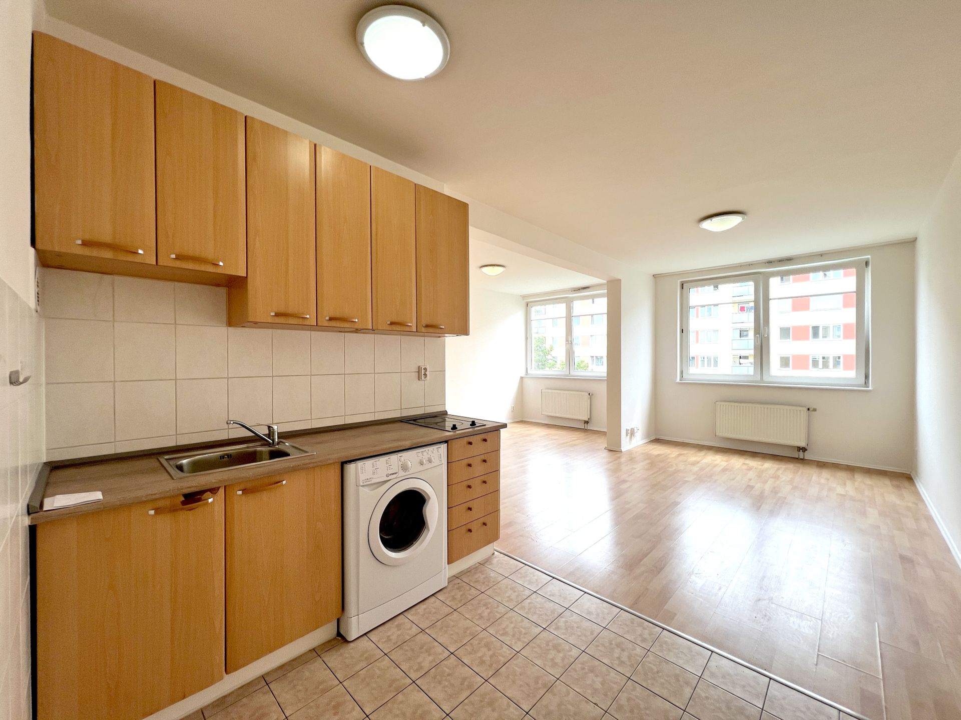 Pronájem bytu 2+KK, Praha 8 - Troja, 37m2